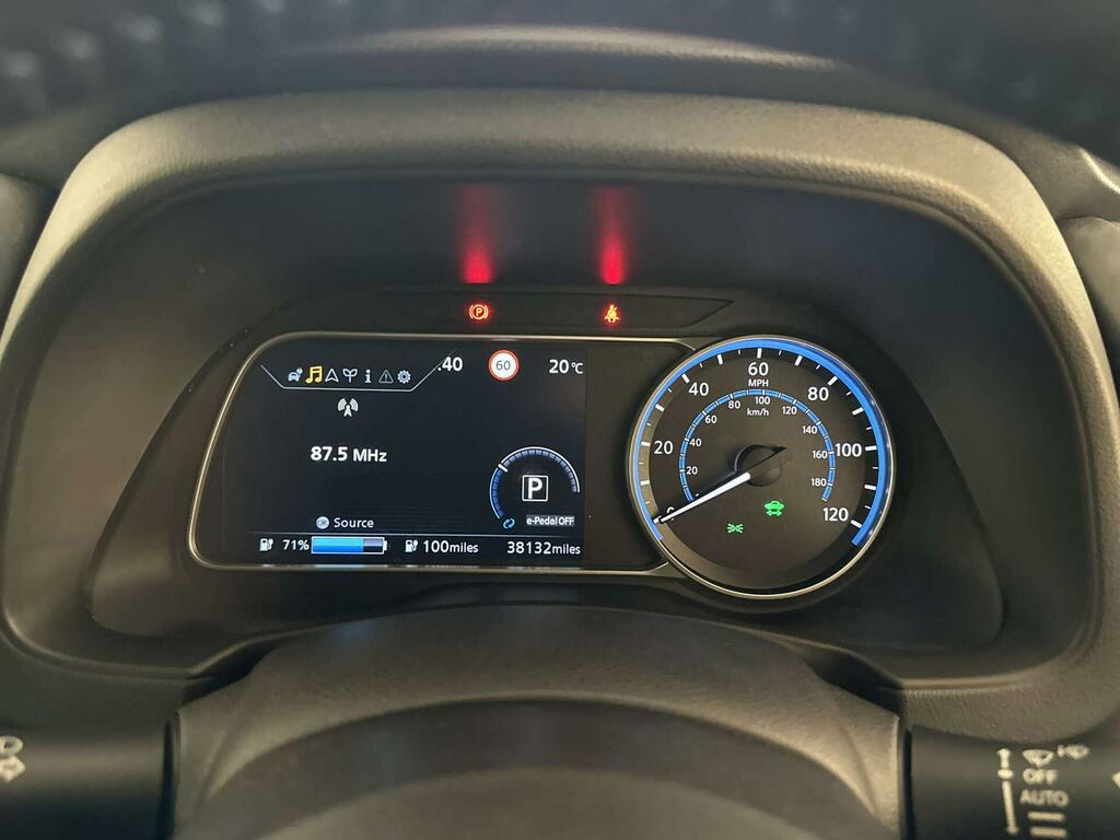 Nissan Leaf 110Kw Acenta 40Kwh 6.6Kw Charger Silver #17