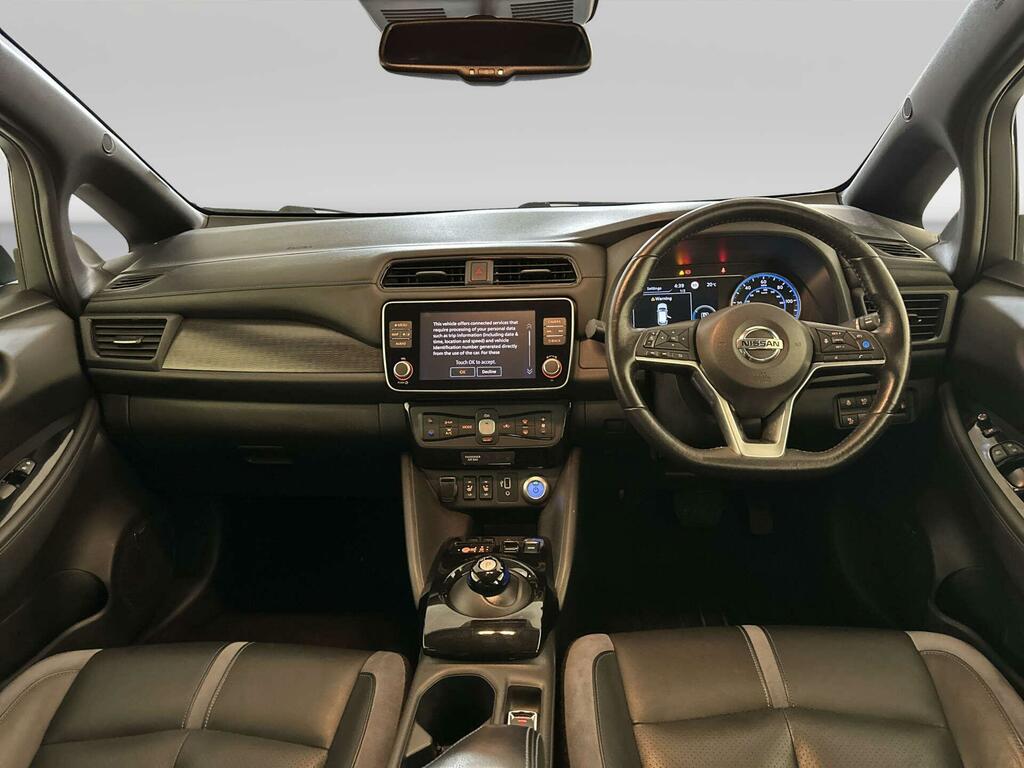 Nissan Leaf 40Kwh Tekna Hatchback 150 Ps White #2