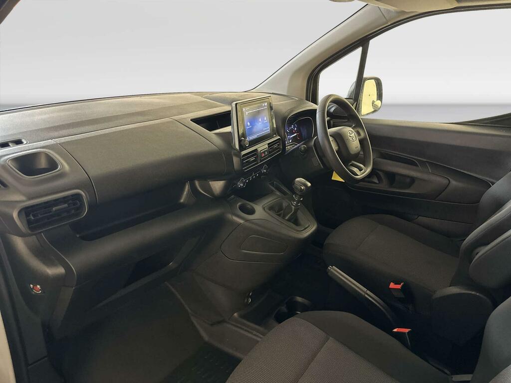 Toyota Proace City 1.5 Bluehdi Active Short Panel Van Manu White #9