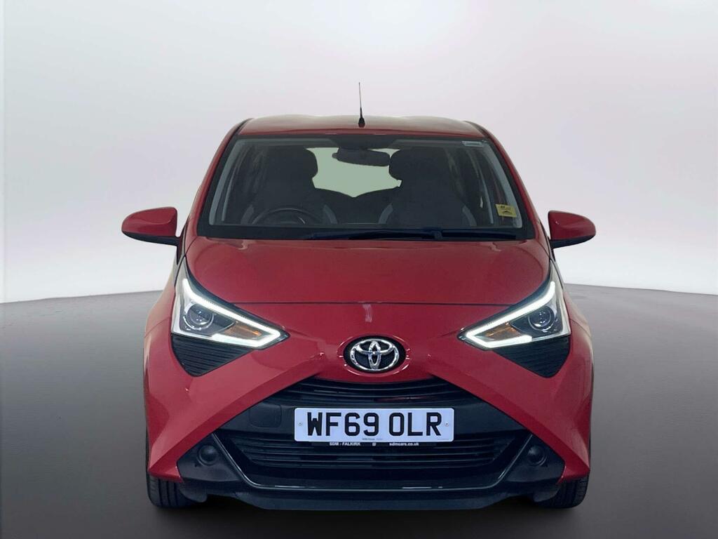 Toyota Aygo 1.0 Vvt-i X-play Hatchback X-shift Euro Red #3