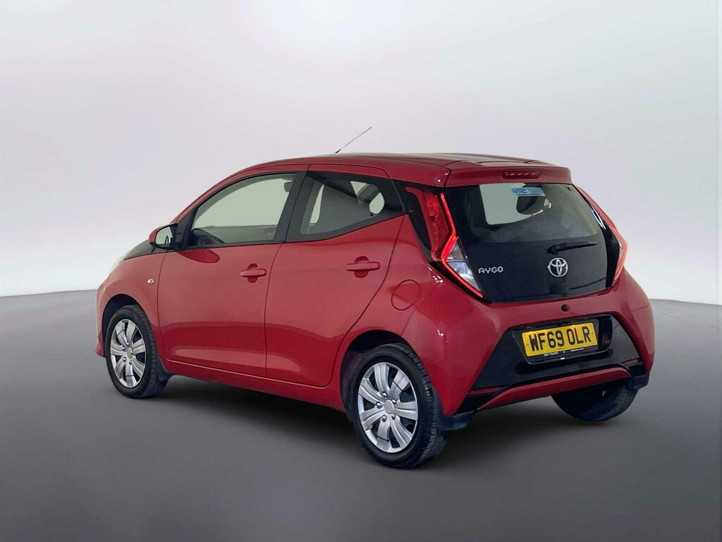 Toyota Aygo 1.0 Vvt-i X-play Hatchback X-shift Euro Red #6