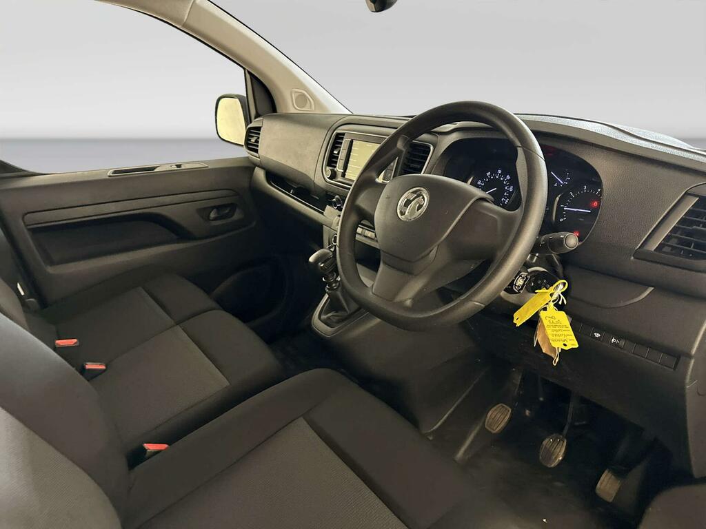 Vauxhall Vivaro 1.5 Turbo D 2700 Pro Panel Van 6Dr L White #2