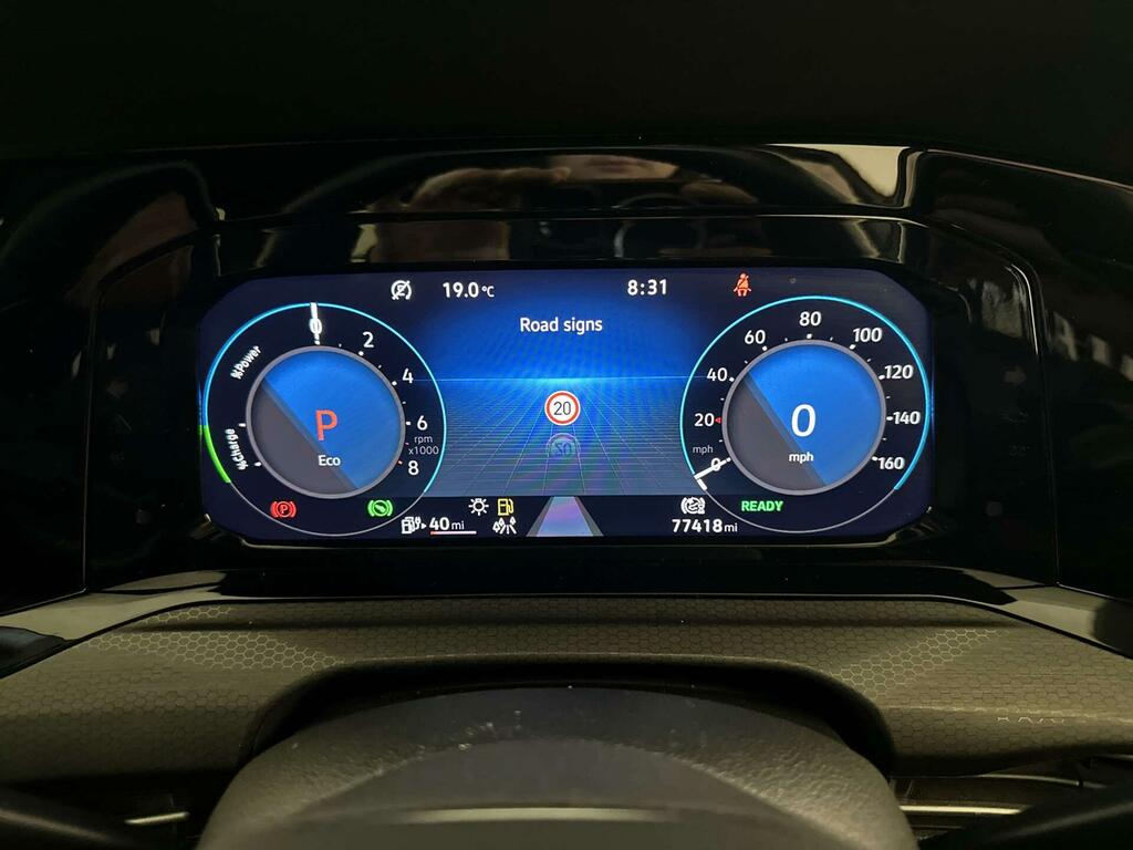 Volkswagen e-Golf 1.5 Tsi Life Estate 130 Ps Grey #17