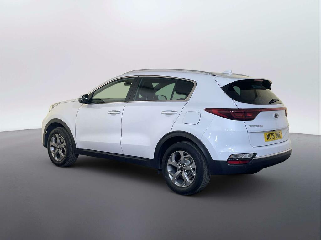 Kia Sportage 1.6 Gdi 2 Suv Euro 6 Ss 130 White #6