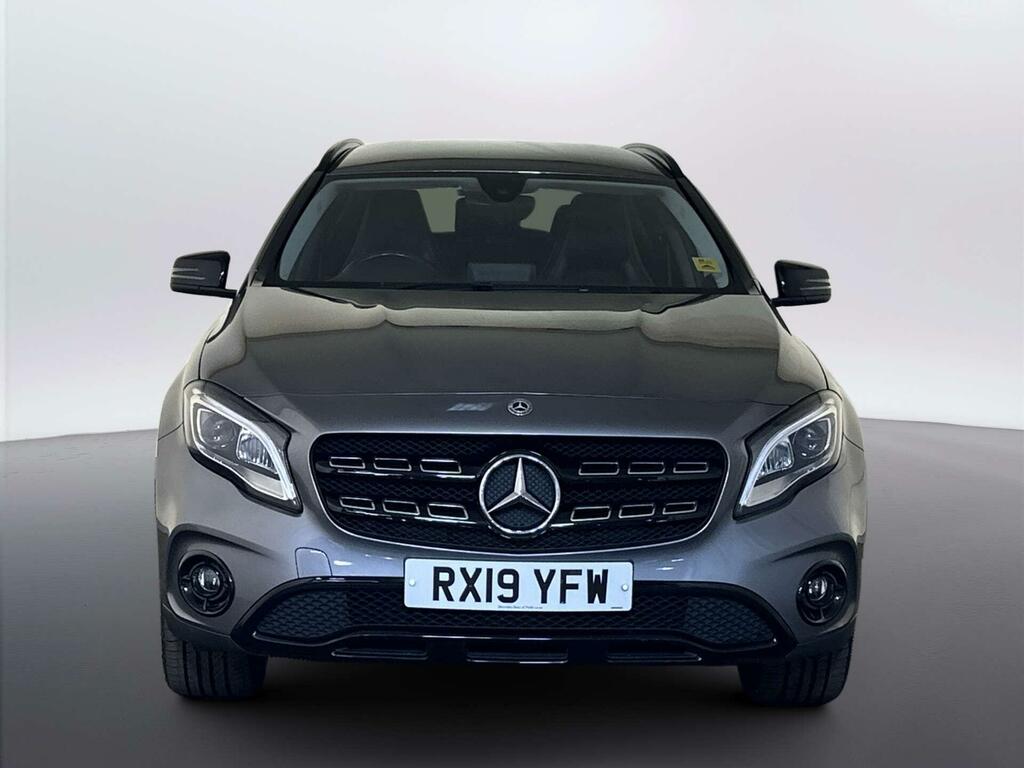 Mercedes-Benz GLA Class 1.6 Gla180 Urban Edition Suv 7G-dct Eur Grey #3