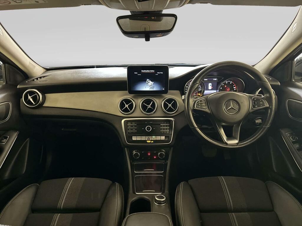 Mercedes-Benz GLA Class 1.6 Gla180 Urban Edition Suv 7G-dct Eur Grey #2