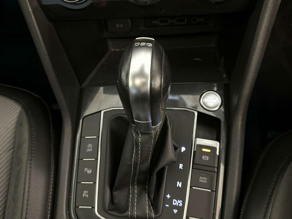 Volkswagen Tiguan Allspace 2.0 Tdi Match Black #24
