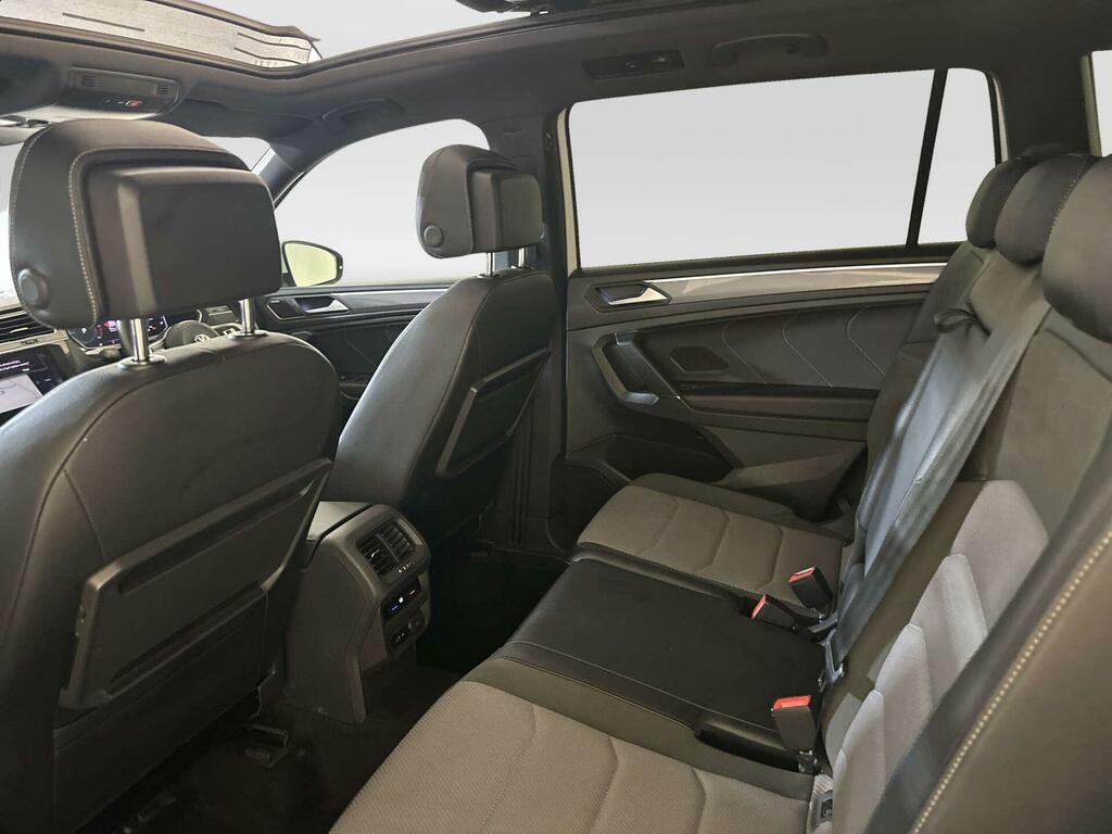 Volkswagen Tiguan Allspace 2.0 Tdi Match Black #11