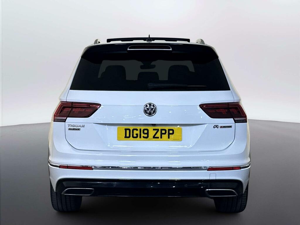 Volkswagen Tiguan Allspace 2.0 Tdi Match Black #7