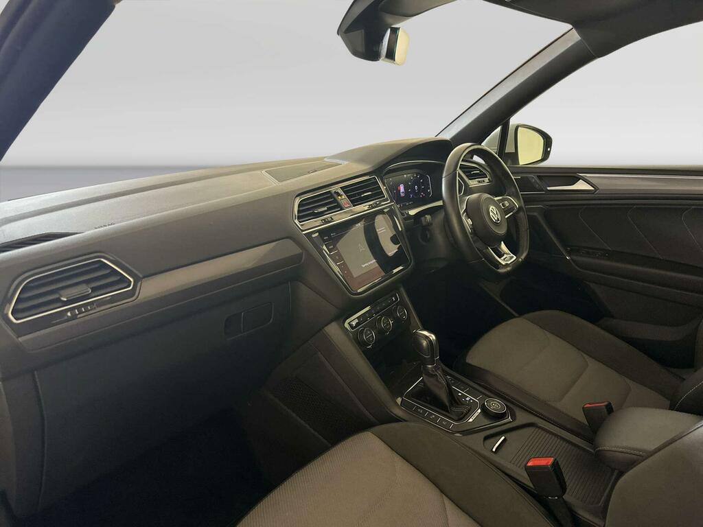 Volkswagen Tiguan Allspace 2.0 Tdi Match Black #10