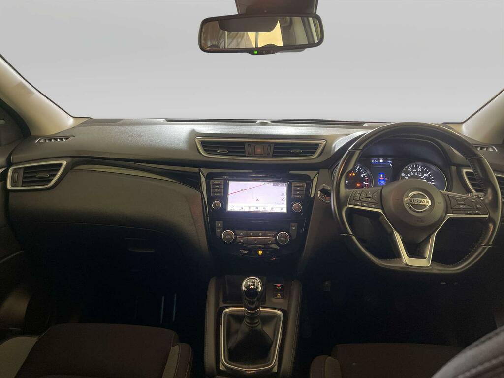Nissan Qashqai 1.3 Dig-t N-connecta Suv Euro 6 SV20VNH White #2