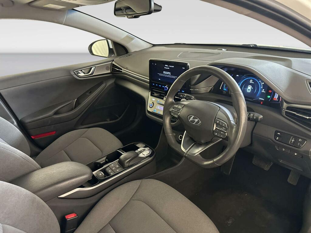 Hyundai Ioniq H-gdi Premium White #15