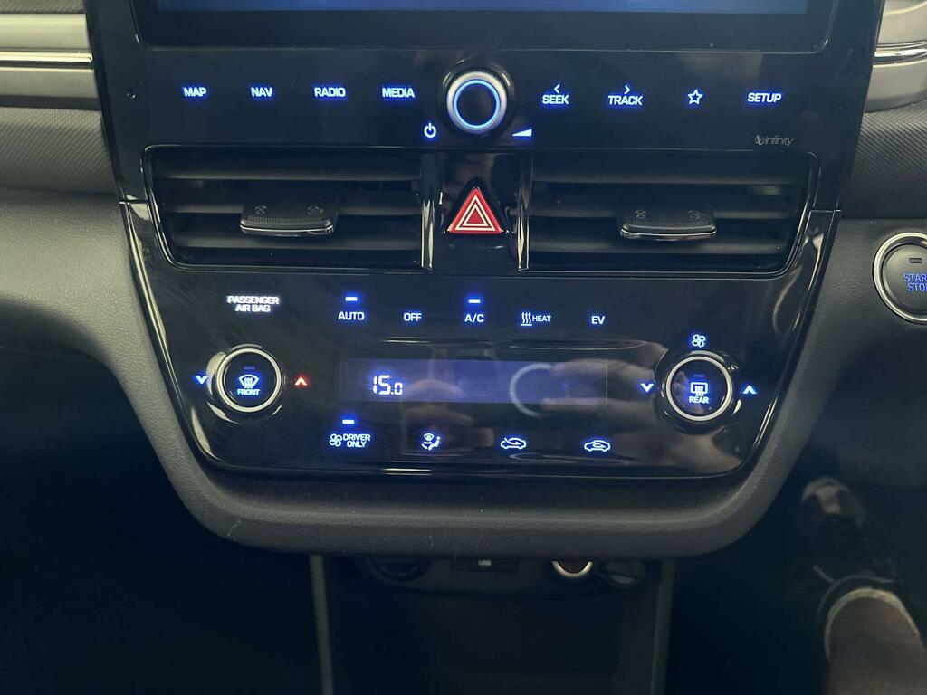 Hyundai Ioniq H-gdi Premium White #23