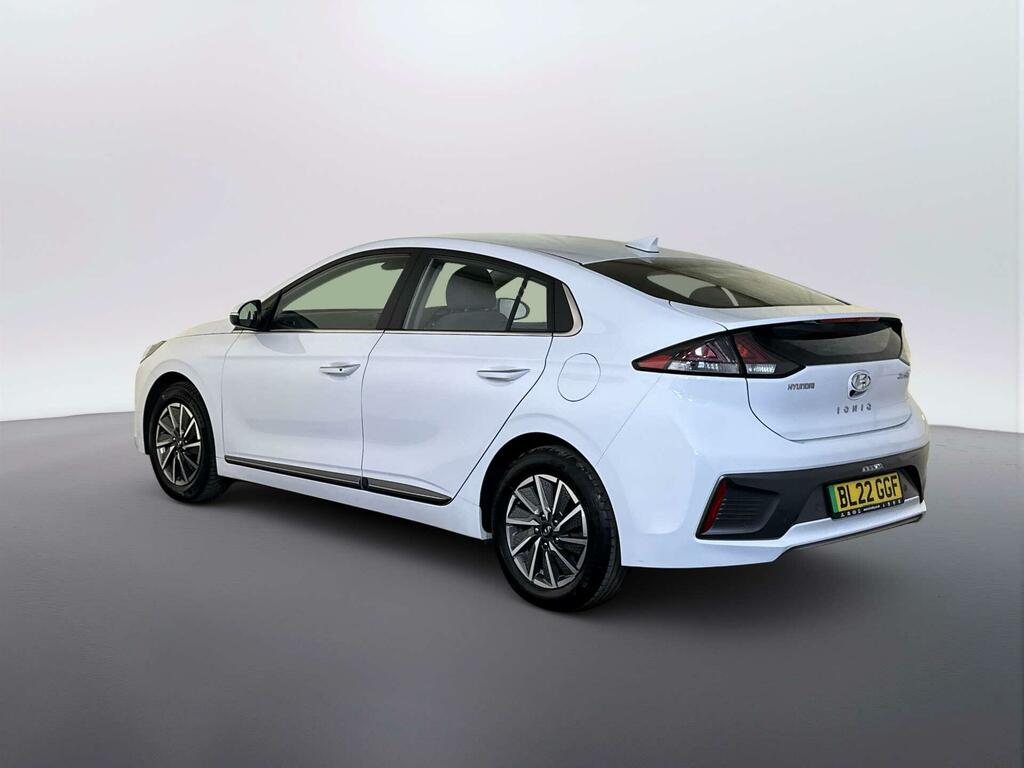 Hyundai Ioniq 38.3Kwh Premium Hatchback 136 P White #6