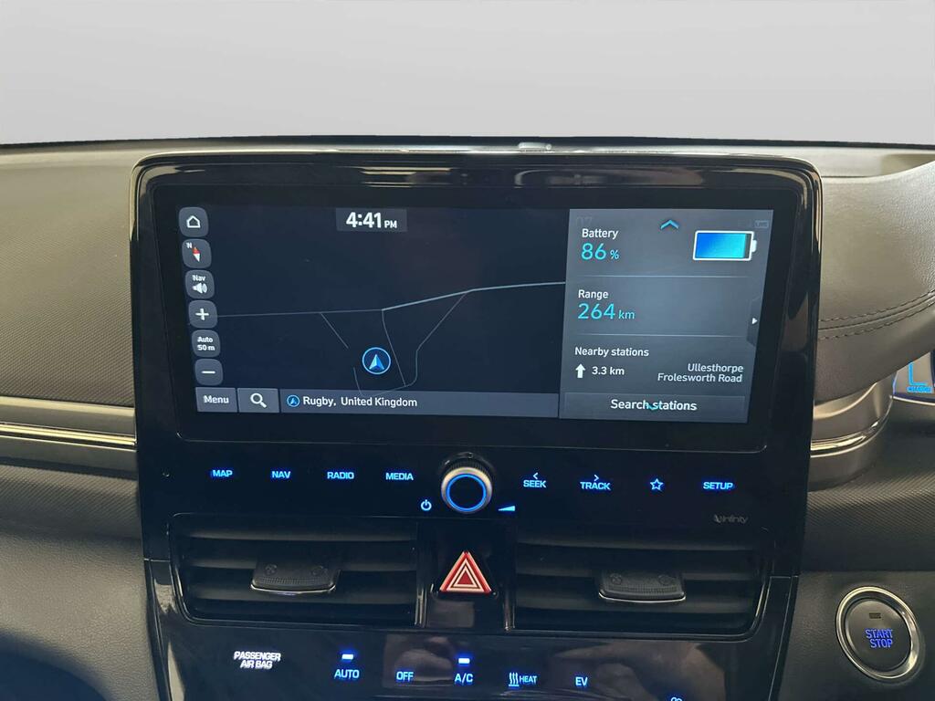 Hyundai Ioniq H-gdi Premium White #20