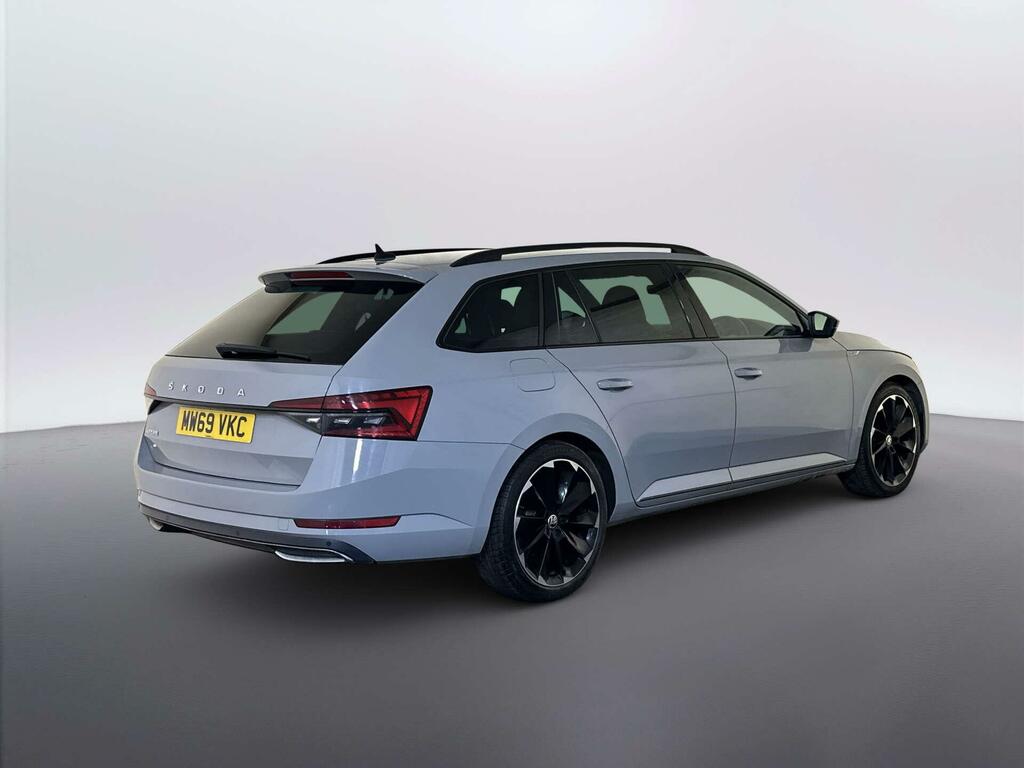 Skoda Superb 2.0 Tdi Cr 190 Laurin Klement Dsg Estate Black #8