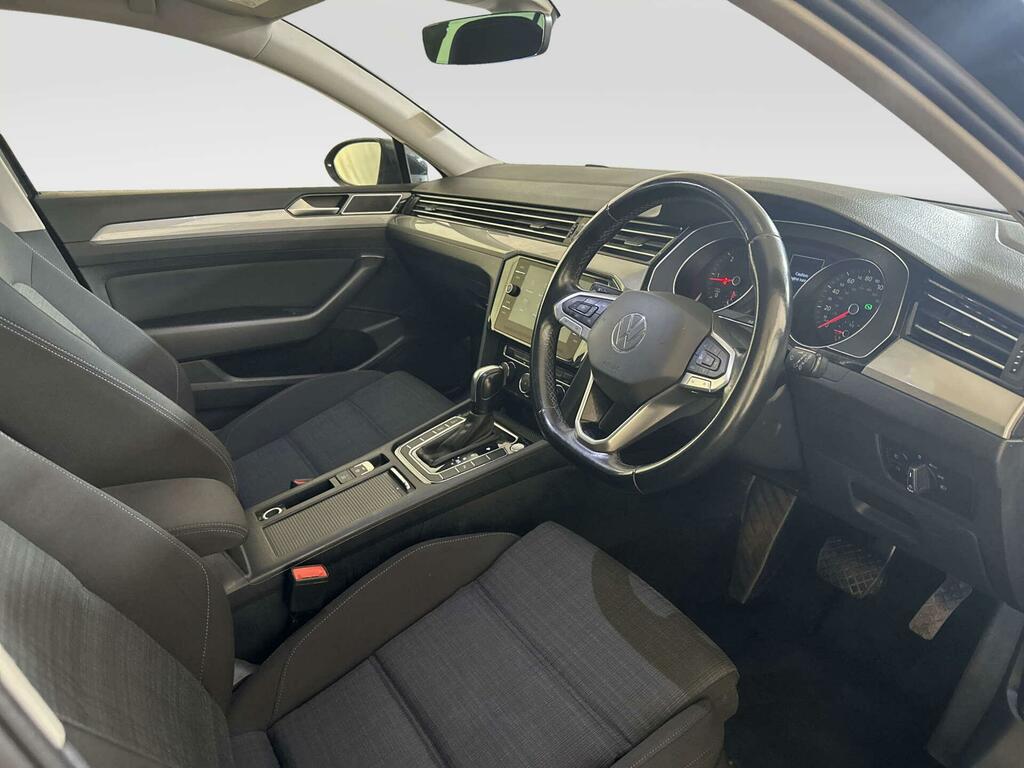 Volkswagen Passat Estate Sel 1.5 Tsi 150Ps 7-Speed Dsg Black #15