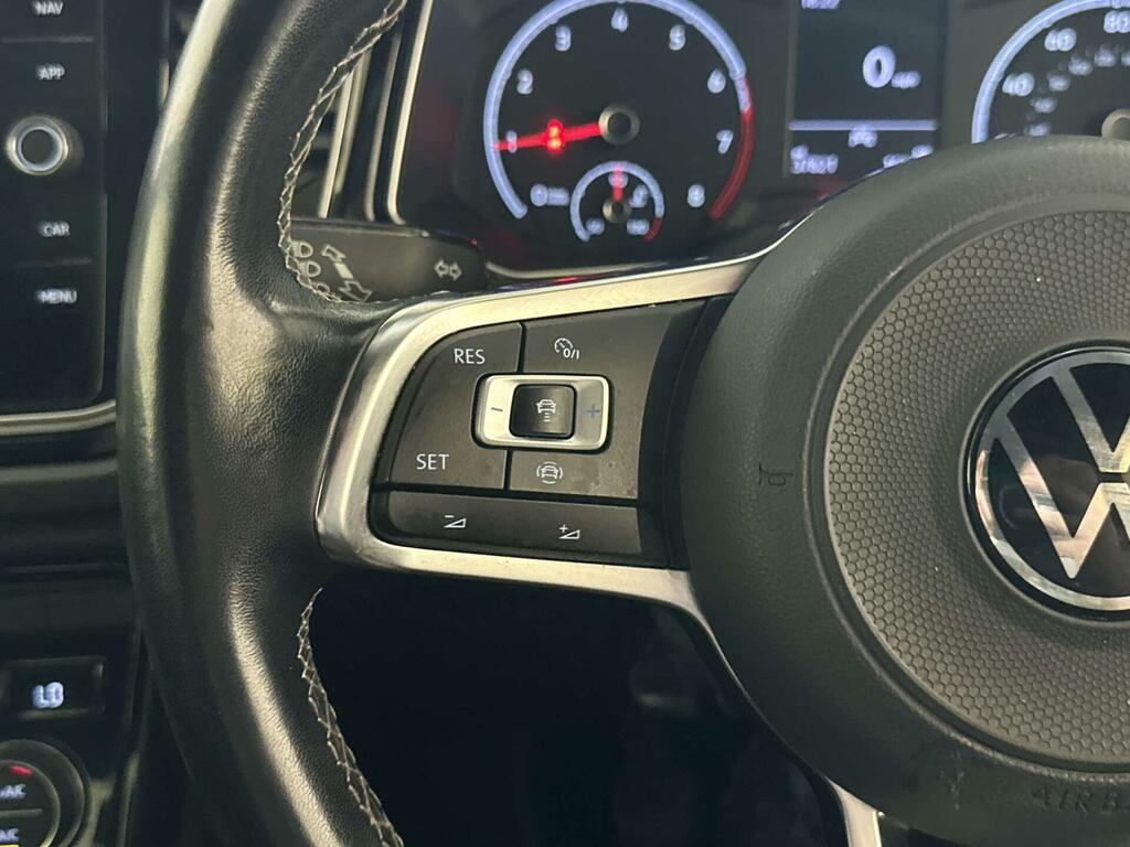 Volkswagen T-Roc R-line 2.0 Tdi 150Ps Evo 7-Speed Dsg Silver #16