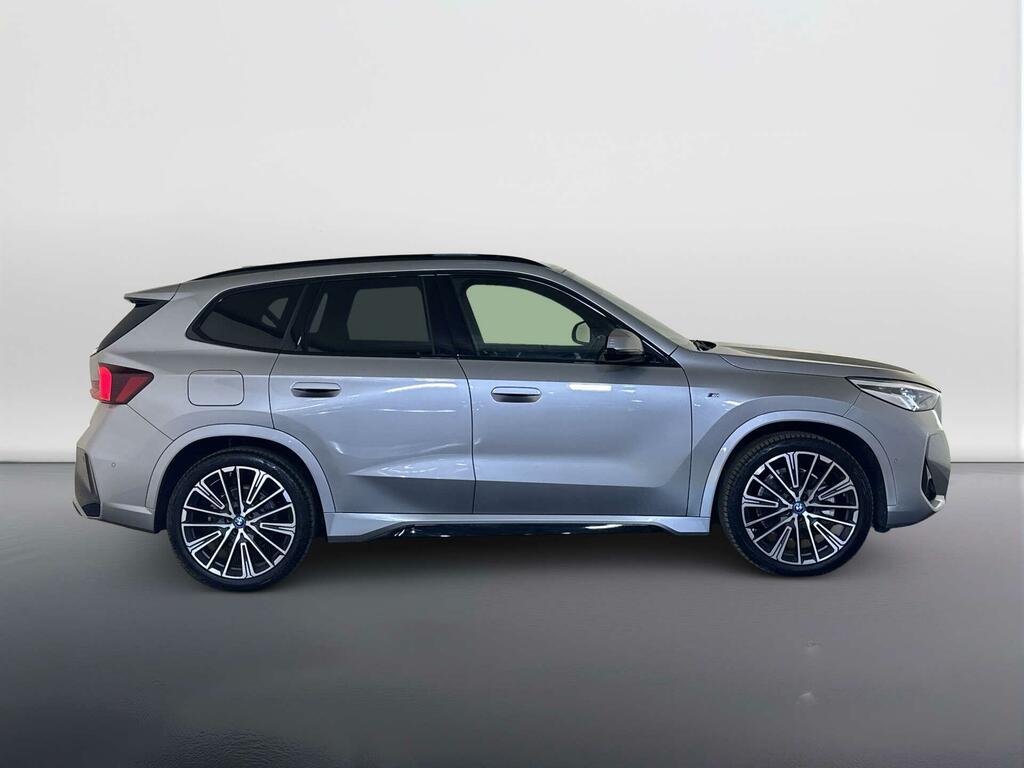 BMW iX1 30 66.5Kwh M Sport Xdrive 11Kw Charger #9