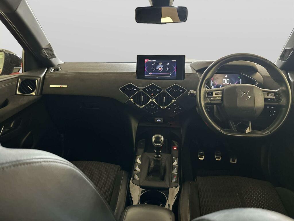 DS DS 3 Crossback 1.5 Bluehdi Performance Line Crossback Red #2