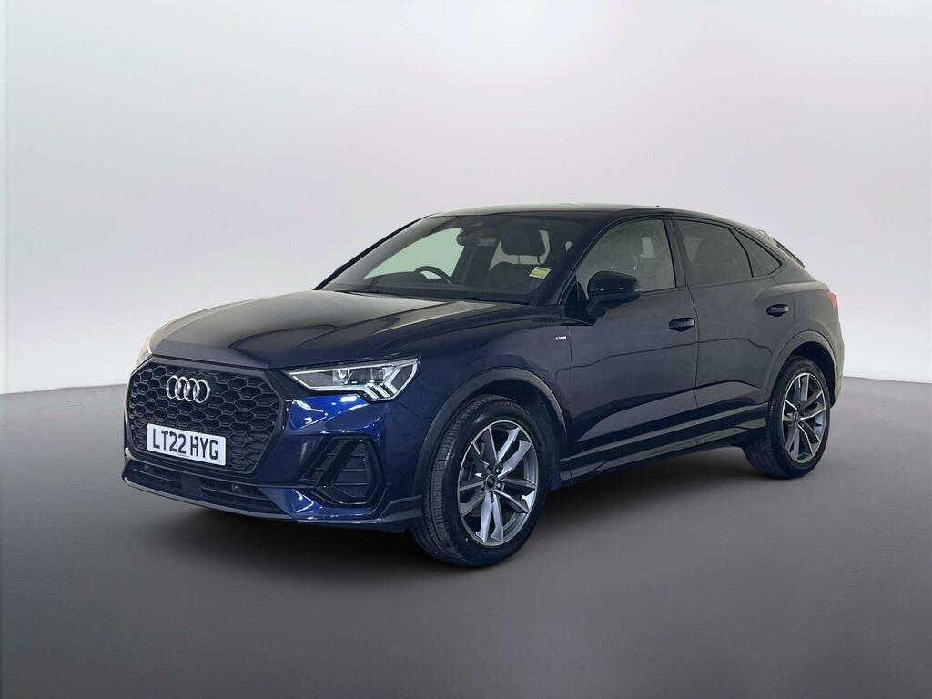 Audi Q3 1.5 Tfsi Cod 35 Black Edition Sportback Blue #4