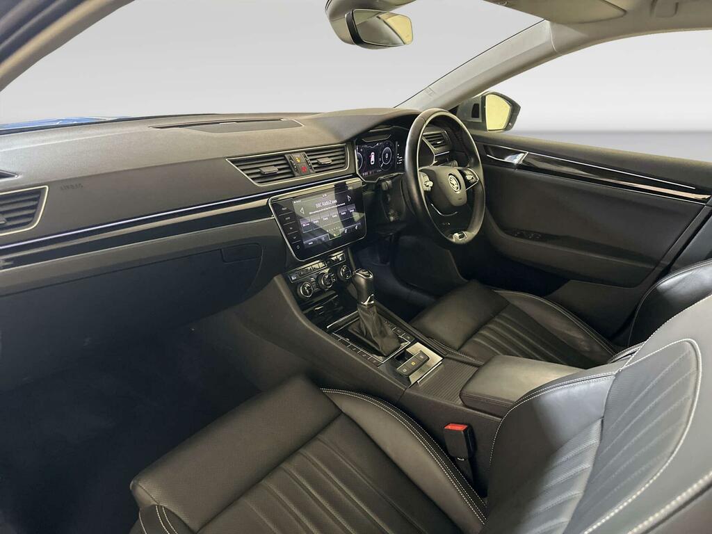 Skoda Superb Estate 1.4 Tsi Iv 13Kwh Laurin Klement Dsg Euro Green #10