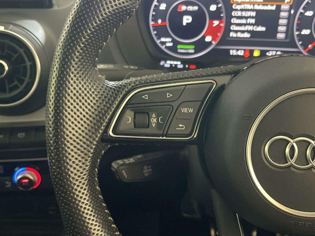 Audi SQ2 2L Null Grey #15