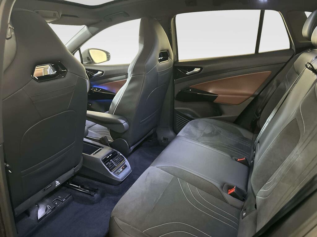 Volkswagen ID.4 Volkswagen Estate Special Editi 150Kw 1St Edition Black #12