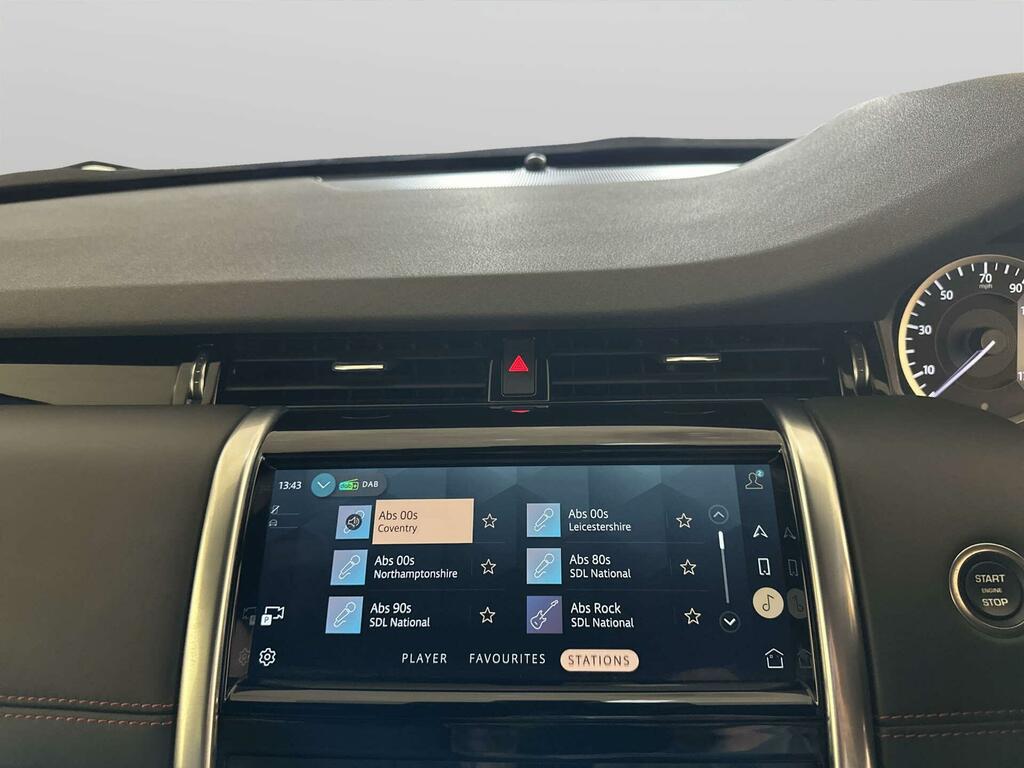 Land Rover Discovery Sport 1.5 P300e Urban Edition 5 Seat #19