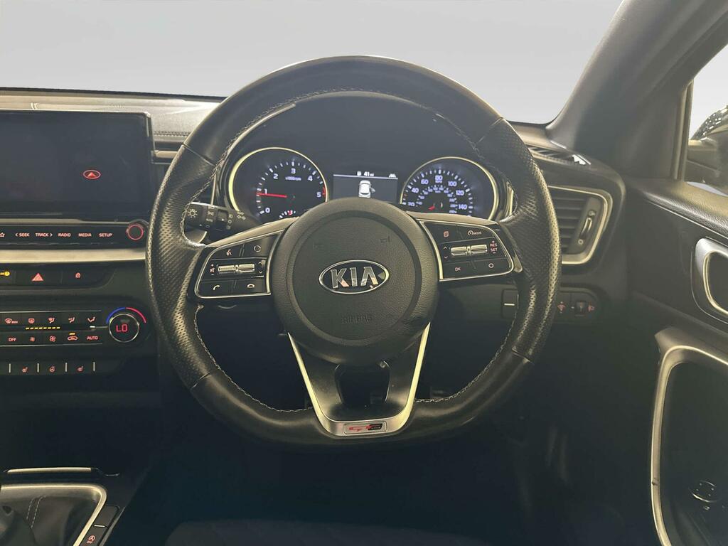 Kia Proceed Gt-line S White #14