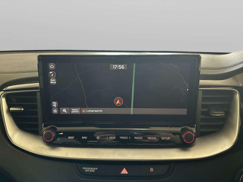 Kia Proceed Gt-line S White #18