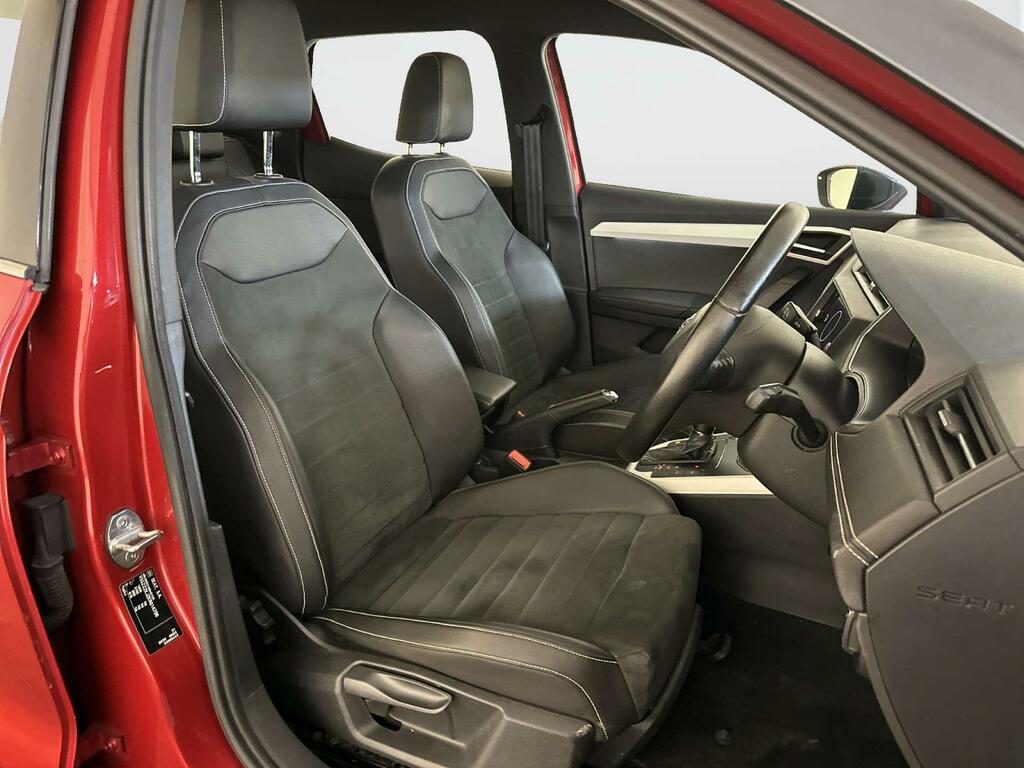 Seat Arona Black #11