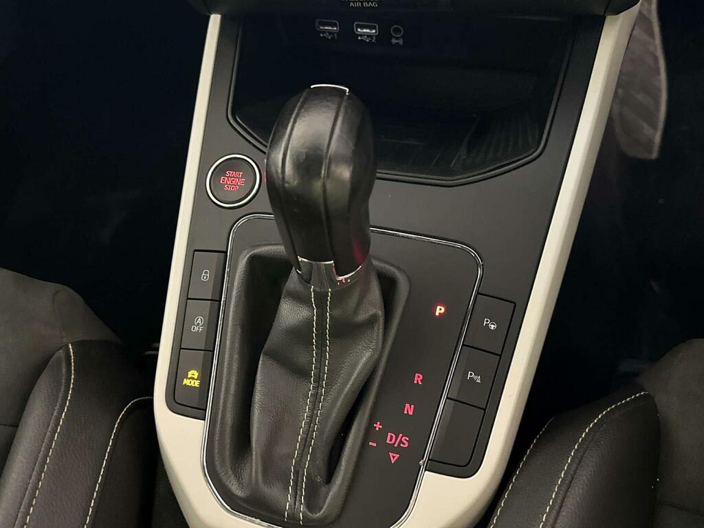 Seat Arona Black #23