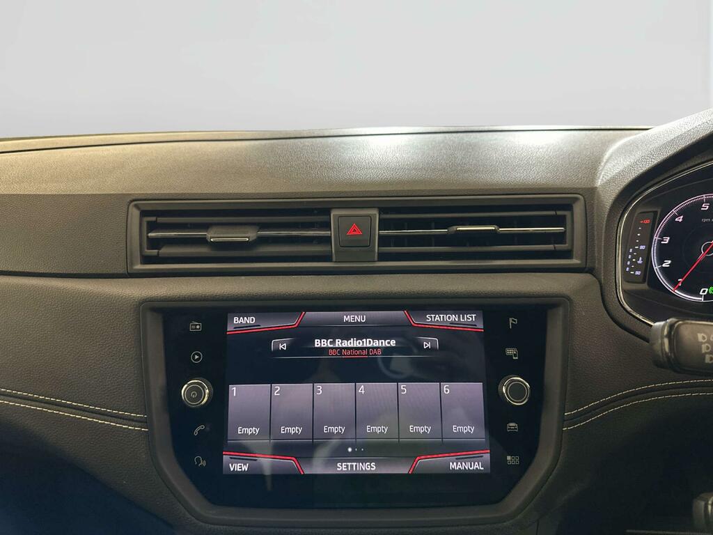 Seat Arona Black #21
