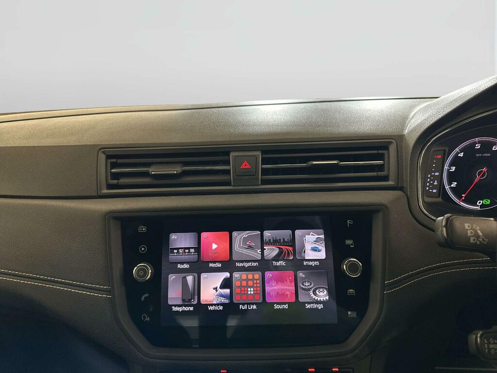 Seat Arona Black #19