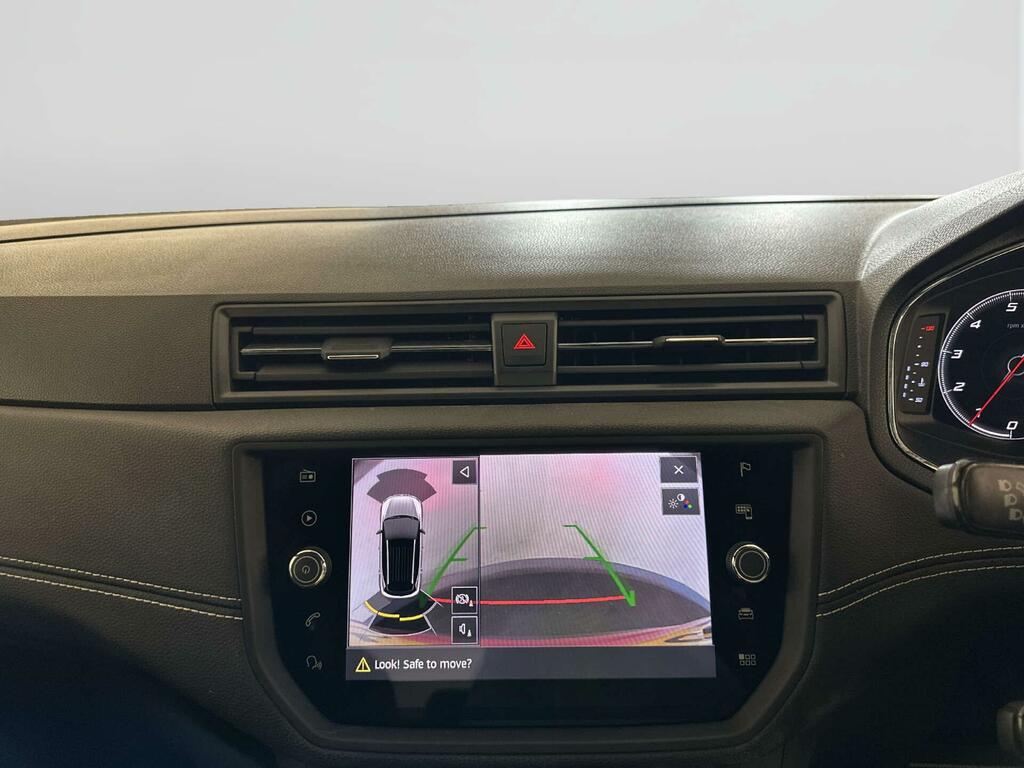 Seat Arona Black #18