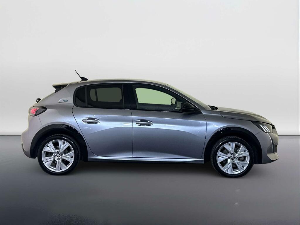 Peugeot e-208 Allure Premium Red #9