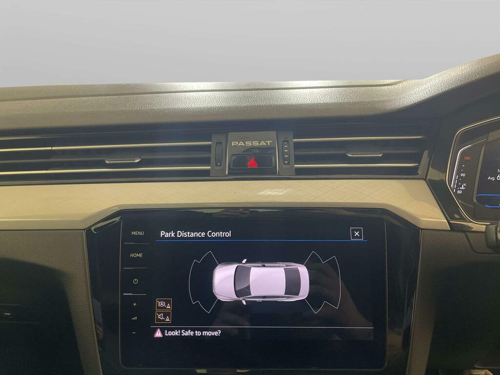 Volkswagen Passat Gte Advance Black #21