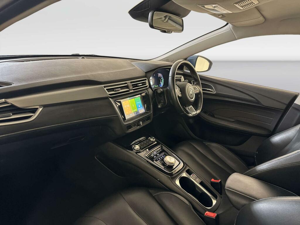 MG MG5  Black #10