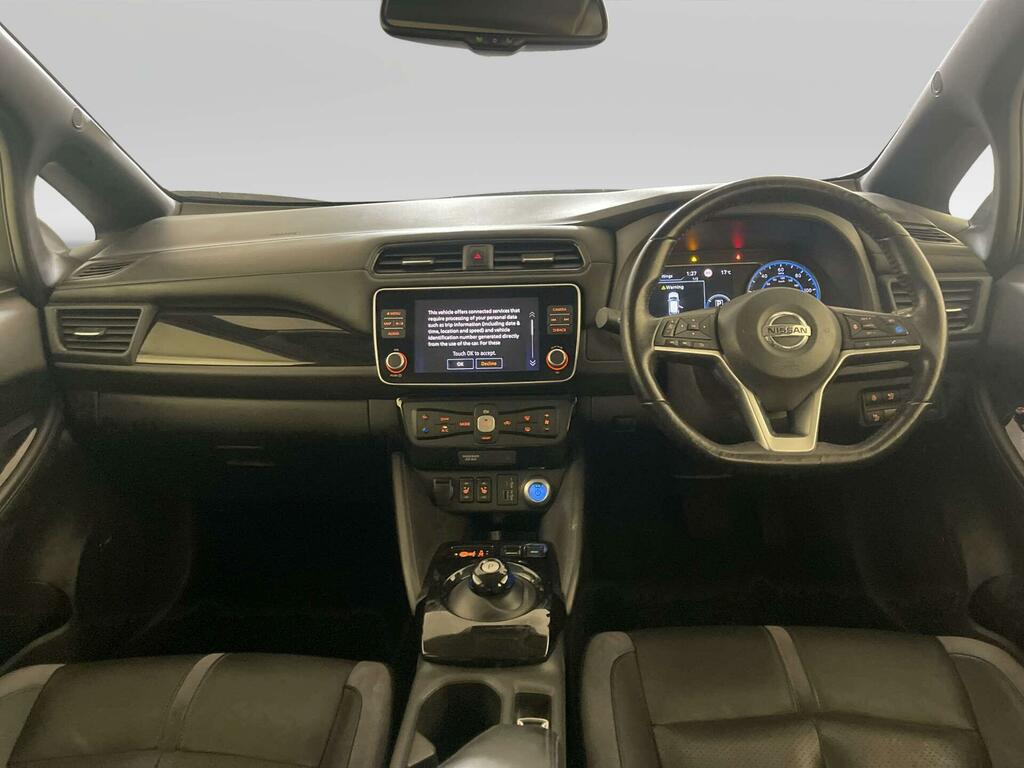 Nissan Leaf 40Kwh Tekna Hatchback 150 Ps Silver #2