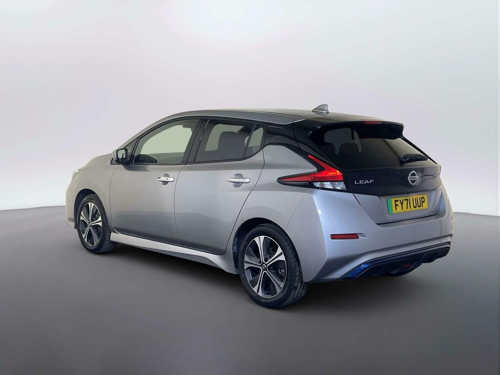 Nissan Leaf 40Kwh Tekna Hatchback 150 Ps Silver #6