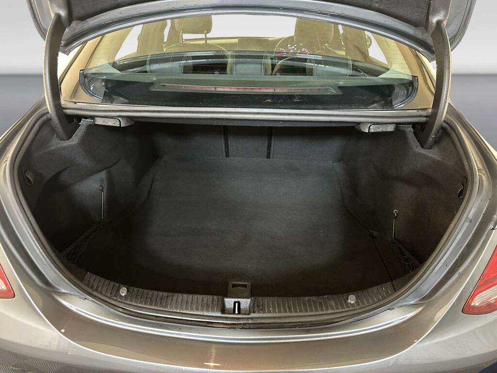 Mercedes-Benz C Class White #23