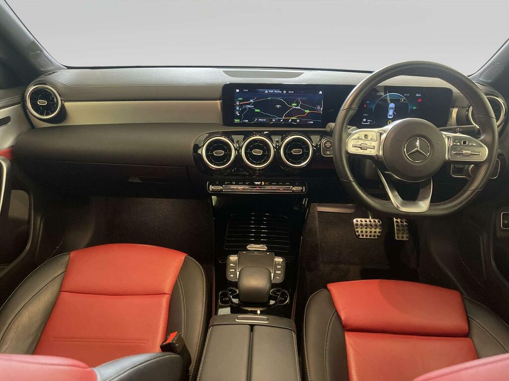 Mercedes-Benz CLA Class 1.3 Cla180 Amg Line Coupe 7G-dct Euro 6 White #2