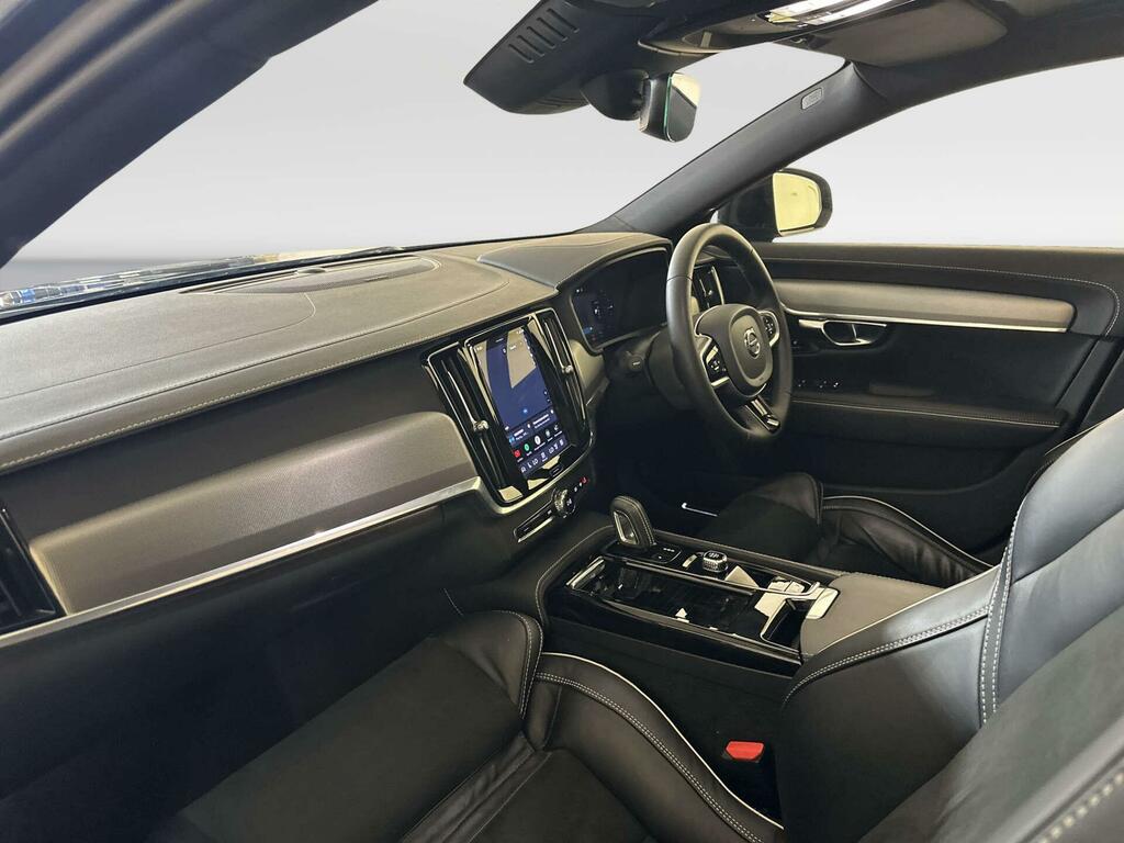 Volvo V90 Plus Black #10