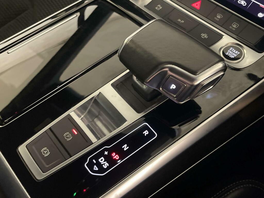Audi Q7  Black #25