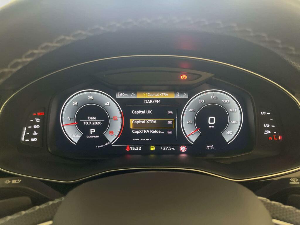 Audi Q7  Black #17