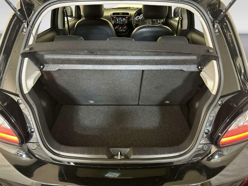 Mitsubishi Mirage Design White #23