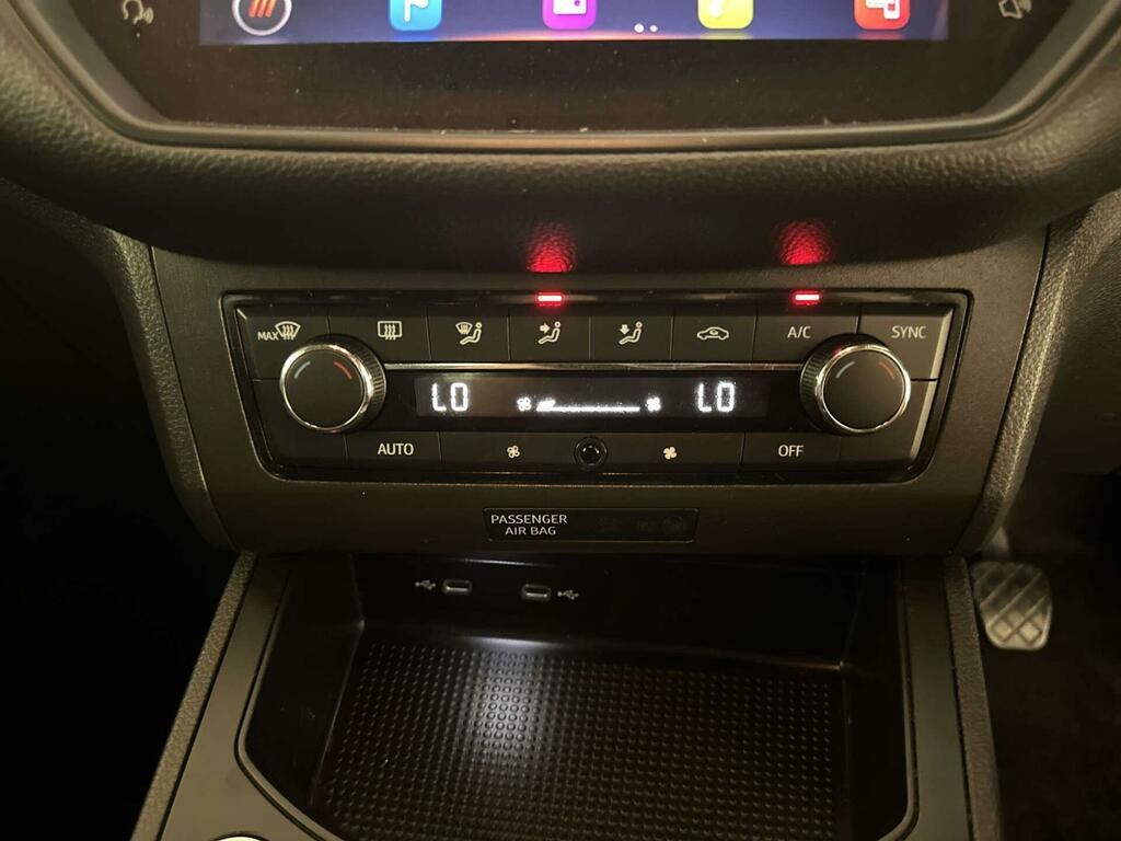 Seat Ibiza Hatchback White #21
