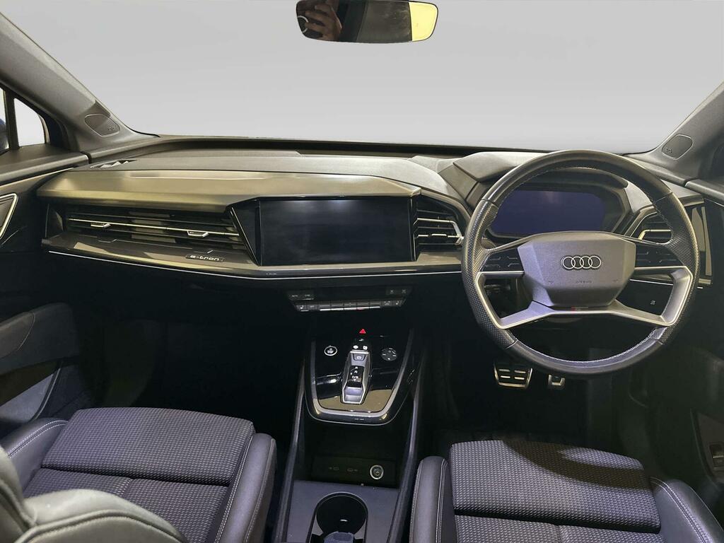 Audi Q4 E Tron 40 S Line Suv 82Kwh 204 Ps Blue #2