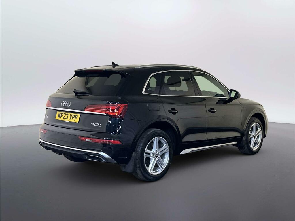 Audi Q5 Black Edition Black #8